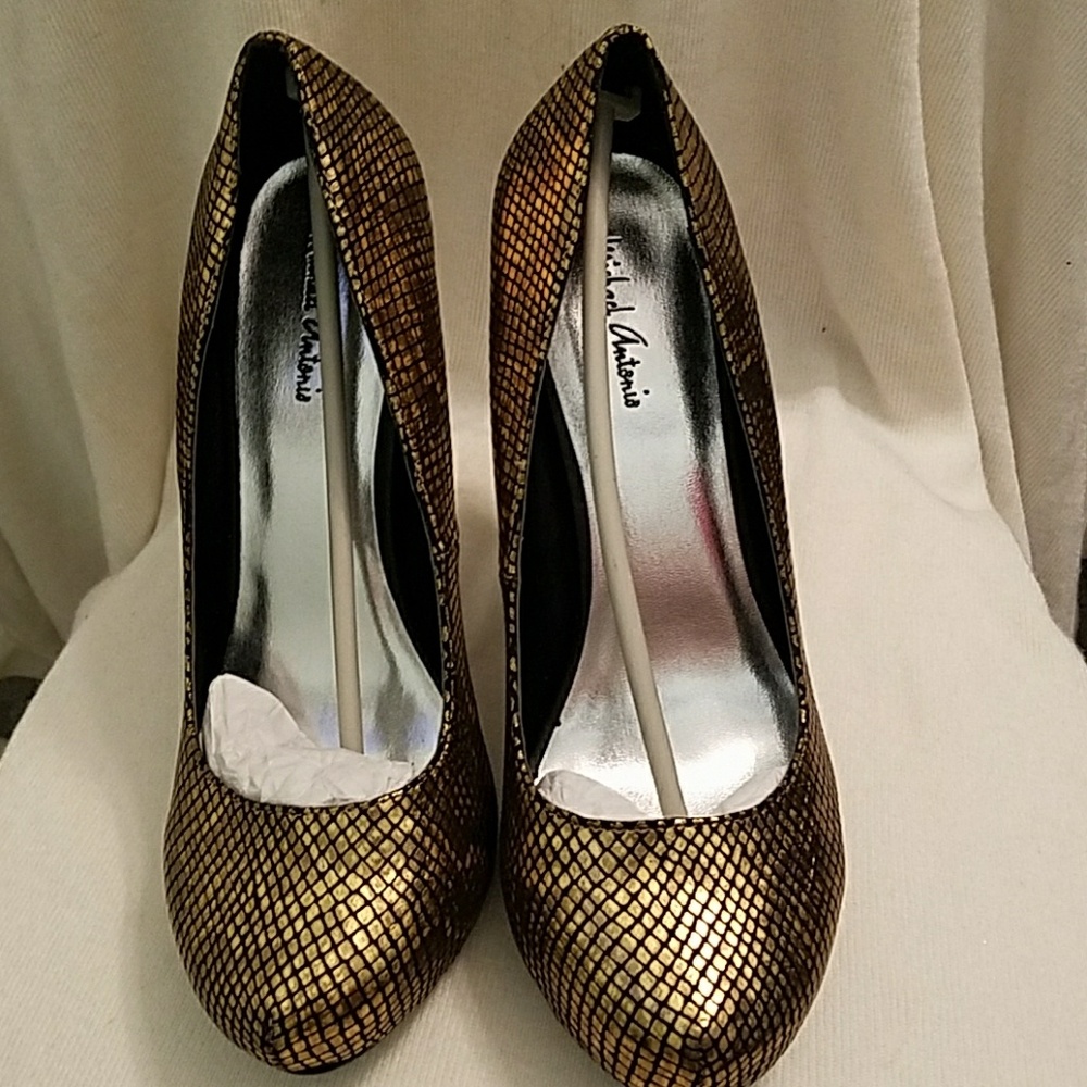 Michael Antionio Pumps